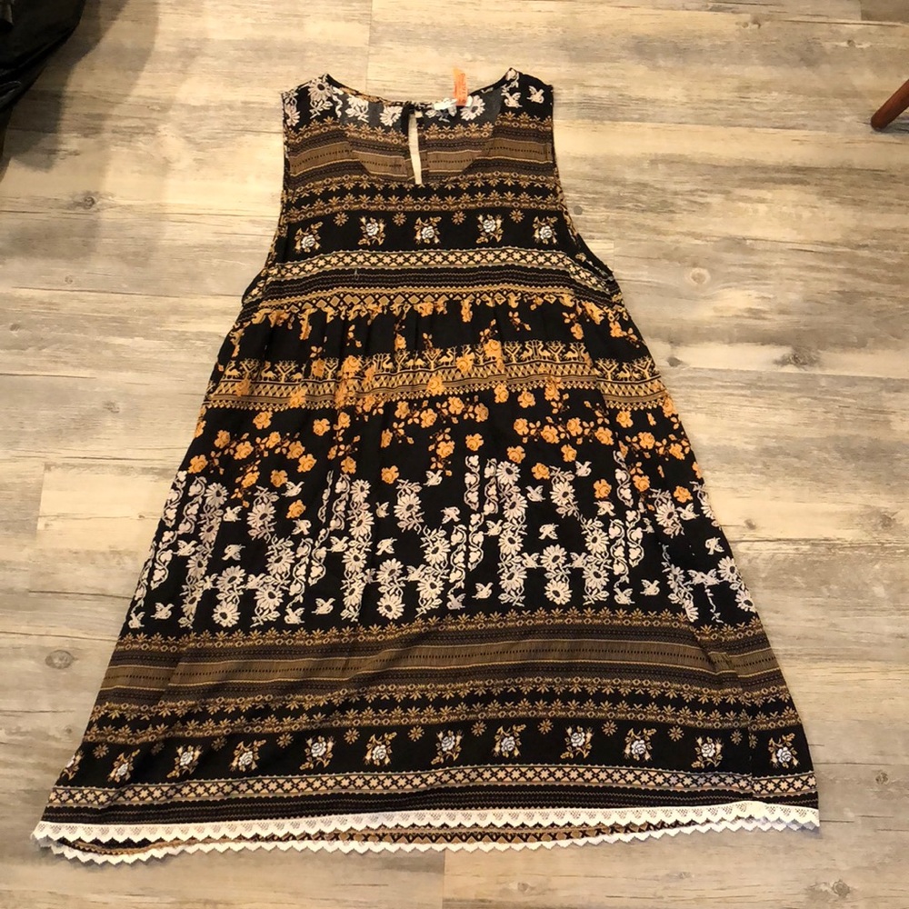 Hayden Los Angels summer dress.